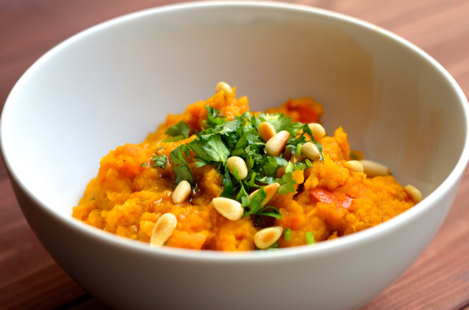 Kürbiscurry mit roten Linsen