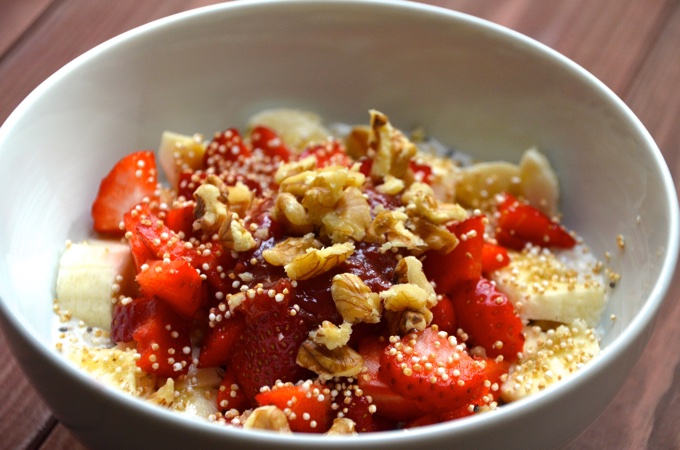 Müsli mit Amaranth und Walnüssen