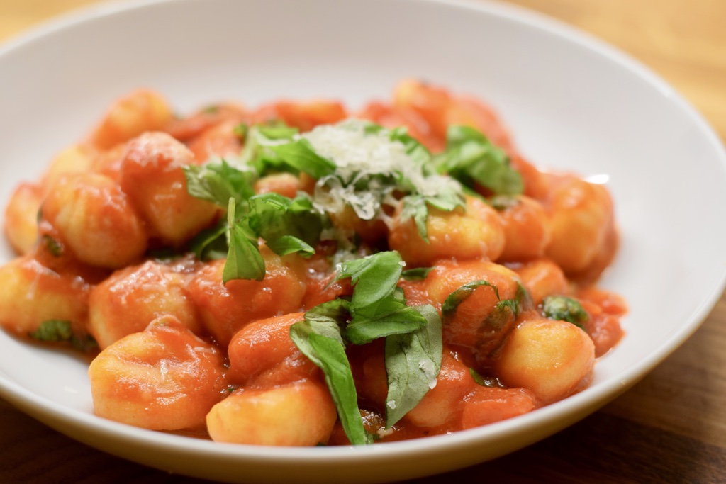 Gnocchi in Tomatensoße – 15min Feierabenddinner – Mit Pfeffer &amp; Liebe