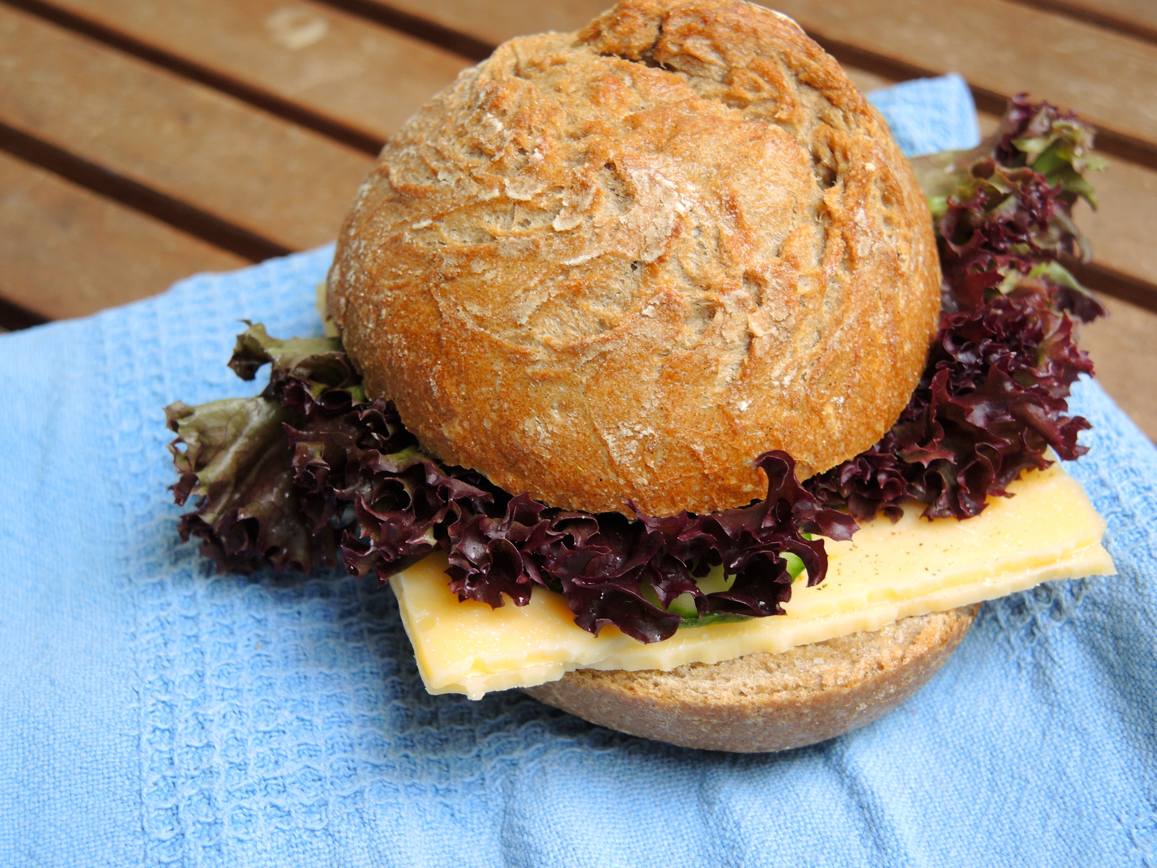 Brötchen mit Gouda