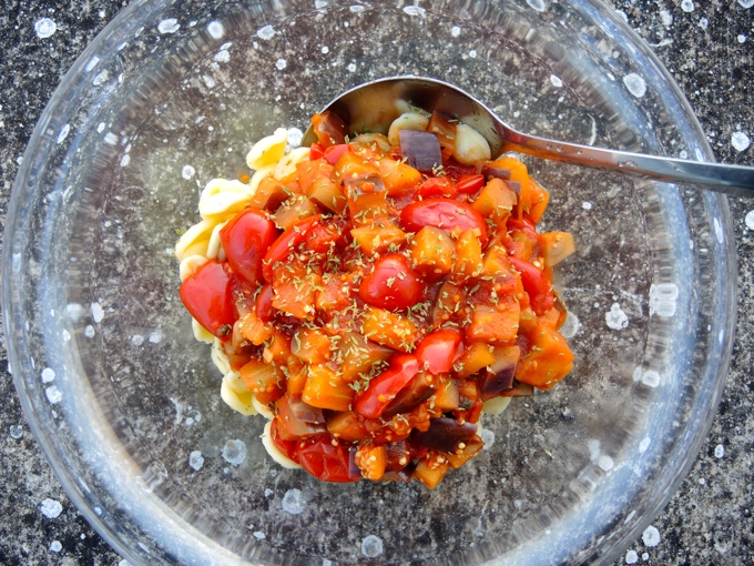 Orecchiette mit Tomaten und Auberginen