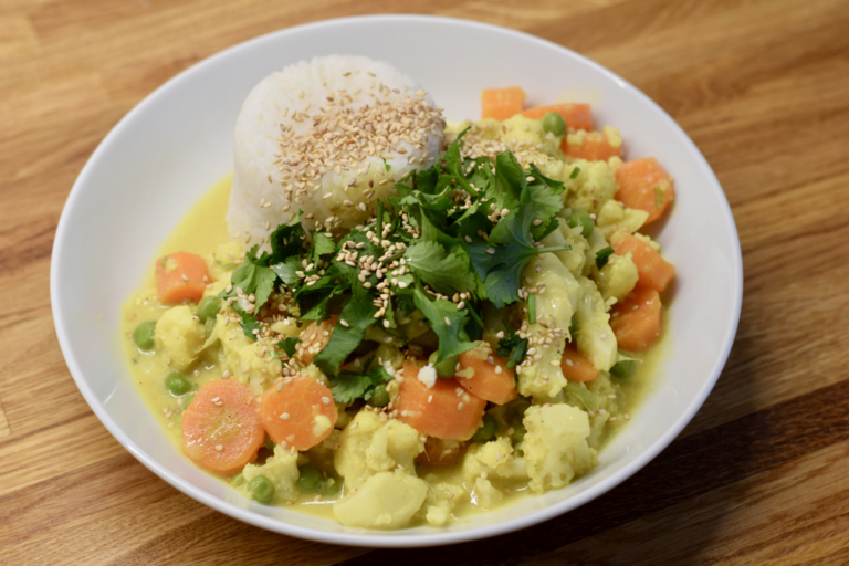 Rotes Thai Curry – vegetarisch – Mit Pfeffer & Liebe Rotes Thai Curry – vegetarisch – Mit Pfeffer & Liebe